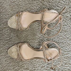 Badgley Mischka Jewel Women’s Heeled Sandals Size 6.5